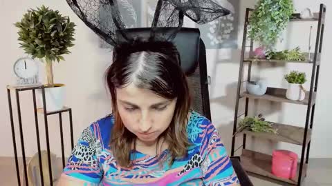 Snapshot of martaedams chatting on October 7, 6:29 am martaedams online show from October 7, 6:29 am