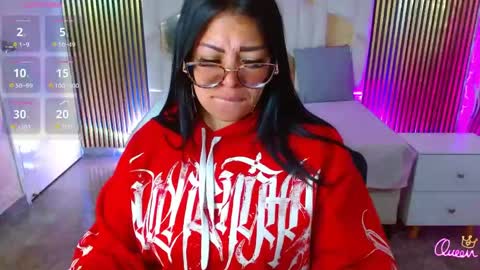 Hey im martina online show from May 3, 3:32 am
