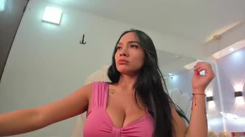 martinaa_roberts online show from July 6, 12:10 pm
