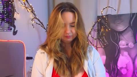 mary_broks online show from December 3, 7:11 am