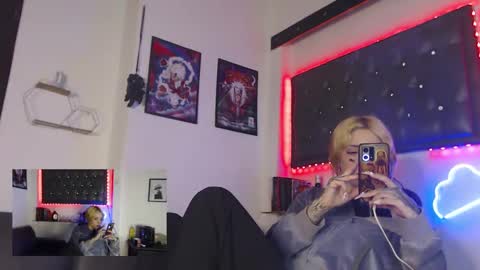 Snapshot of mary_janness chatting on February 28, 11:45 pm 100 online show from February 28, 11:45 pm