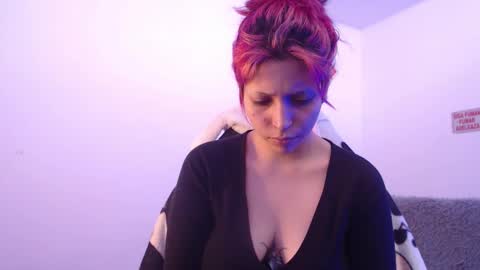 Snapshot of mary_janness chatting on October 20, 5:05 pm 100 online show from October 20, 5:05 pm