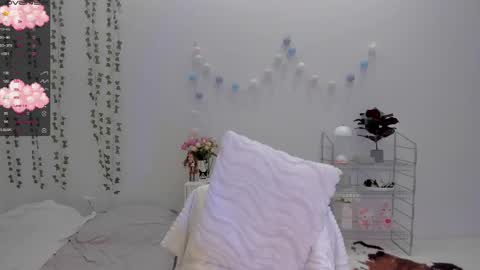 Snapshot of mary_tim chatting on February 16, 4:32 pm Maryana online show from February 16, 4:32 pm