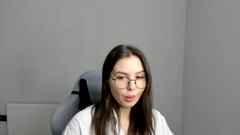 Alice online show from April 20, 6:38 am