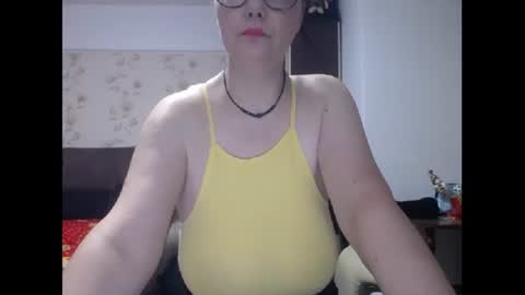 Snapshot of mary_x chatting on December 30, 3:47 am Mary online show from December 30, 3:47 am