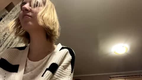 Tessa  online show from February 22, 5:03 pm