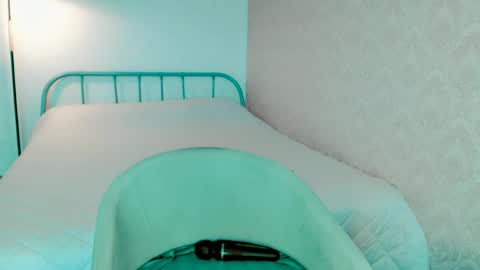 Anna online show from April 15, 5:30 am