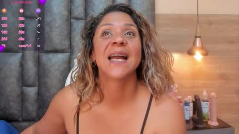 maryhawkey online show from March 5, 5:20 pm