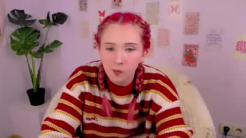 Snapshot of marylanee chatting on October 23, 9:59 am Mary online show from October 23, 9:59 am