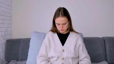 Mari online show from December 3, 10:06 am