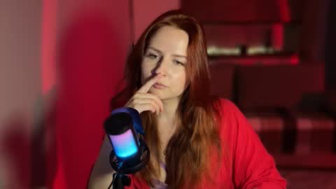 SirenVictoria online show from June 5, 2:15 am