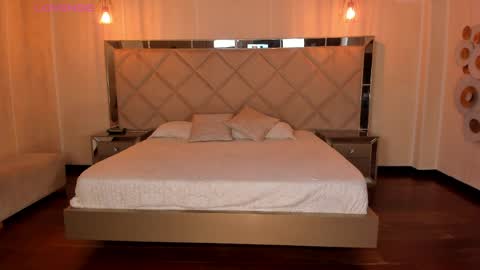  Mary  online show from April 11, 12:53 pm