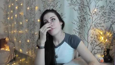 Snapshot of marylou_ chatting on December 5, 7:49 am Mary Lou online show from December 5, 7:49 am