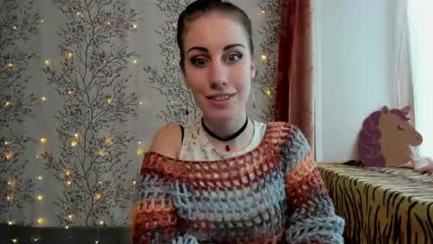 Snapshot of marylou_ chatting on January 28, 6:05 am Mary Lou online show from January 28, 6:05 am