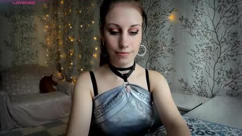 Snapshot of marylou_ chatting on October 4, 6:52 am Mary Lou online show from October 4, 6:52 am