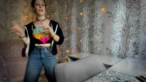 Snapshot of marylou_ chatting on September 16, 8:33 am Mary Lou online show from September 16, 8:33 am