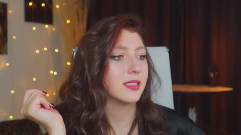 Mary Miller online show from October 16, 6:27 am