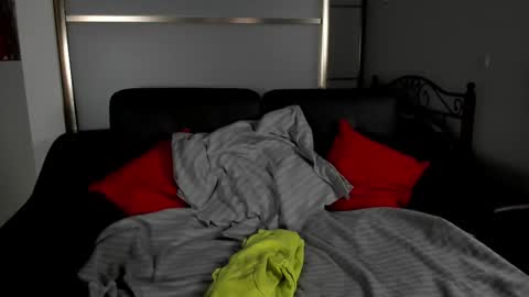 Mary online show from February 18, 5:22 pm