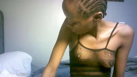 maskgang001 online show from October 20, 1:52 am