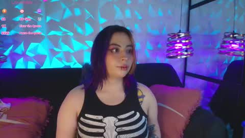 Snapshot of matti_sofia chatting on September 30, 11:05 am TATIANA AND ROUS online show from September 30, 11:05 am