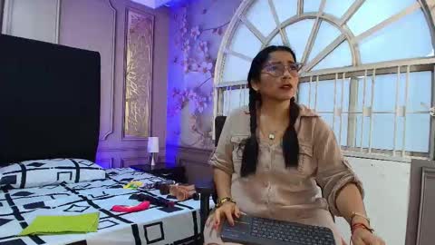 Maria online show from December 17, 11:58 am