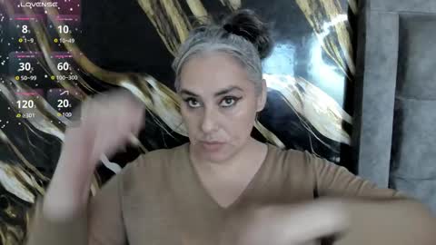 mature_gold online show from November 8, 12:54 pm