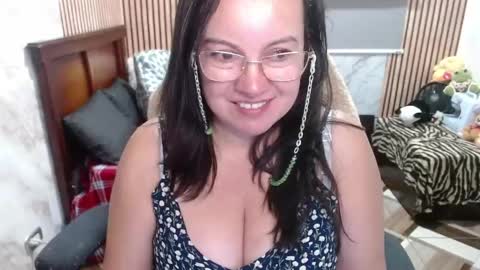 Sonia online show from April 11, 9:51 pm