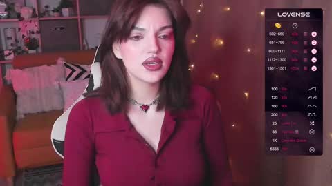 Snapshot of mavis_crystal chatting on February 21, 9:43 pm Mavis online show from February 21, 9:43 pm