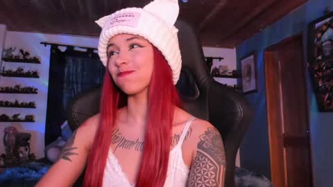 Snapshot of mavis_fuentes chatting on December 14, 10:50 pm Hilary online show from December 14, 10:50 pm