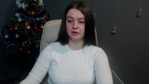 MavkaCute online show from December 19, 7:39 pm