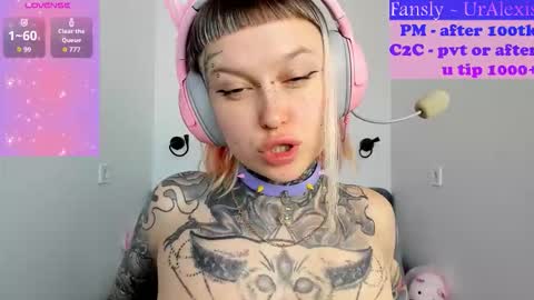 Snapshot of max69alexa chatting on October 16, 6:05 am Ur sweet heart online show from October 16, 6:05 am