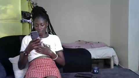 maxxinepetite online show from January 19, 8:51 pm