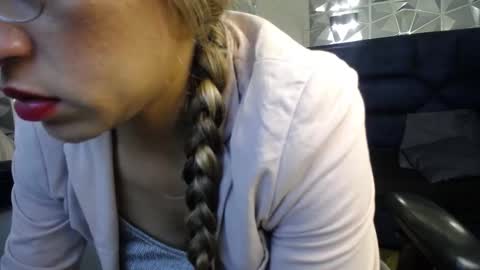 Snapshot of maya25_ chatting on October 3, 1:16 pm Maya online show from October 3, 1:16 pm