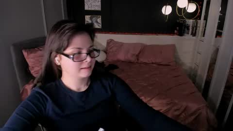 Maya online show from April 19, 6:10 pm