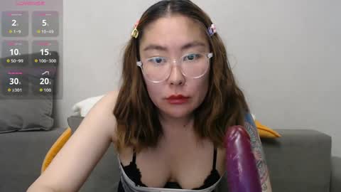 maya_kumashiro online show from May 15, 8:55 pm