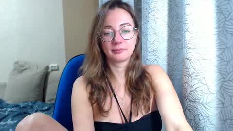 Maya online show from February 10, 8:23 pm