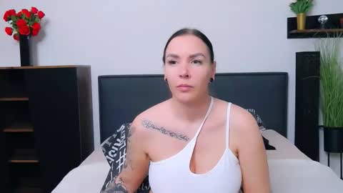 MayaCruise online show from October 31, 11:14 am