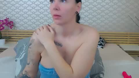 MayaCruise online show from November 17, 8:37 am