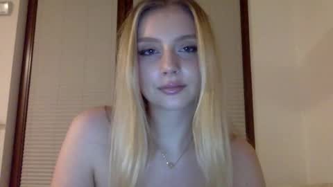 mayaflirt online show from March 4, 9:32 pm