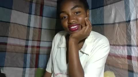 Snapshot of mayajadorelie chatting on September 10, 4:01 am charlesia online show from September 10, 4:01 am