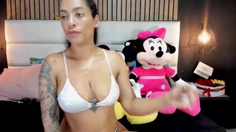 Snapshot of mayarusell01 chatting on February 17, 9:21 pm Nicolle Ruselle Hello my lovely schedule for great fun from 630 am and end 800 pm Colombian time I wait for you online show from February 17, 9:21 pm