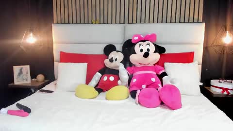 Snapshot of mayarusell01 chatting on March 11, 12:17 pm Nicolle Ruselle Hello my lovely schedule for great fun from 630 am and end 800 pm Colombian time I wait for you online show from March 11, 12:17 pm