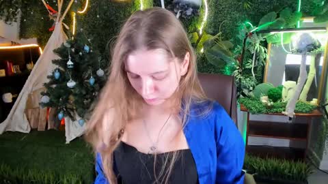 Snapshot of mayasinabon chatting on December 17, 9:07 am mayasinabon online show from December 17, 9:07 am