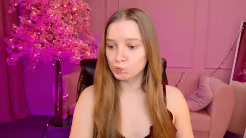 Snapshot of mayasinabon chatting on March 5, 9:16 am mayasinabon online show from March 5, 9:16 am