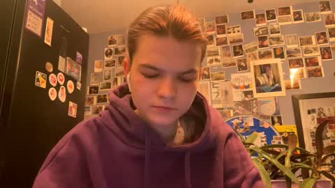 Rose online show from March 29, 9:58 pm