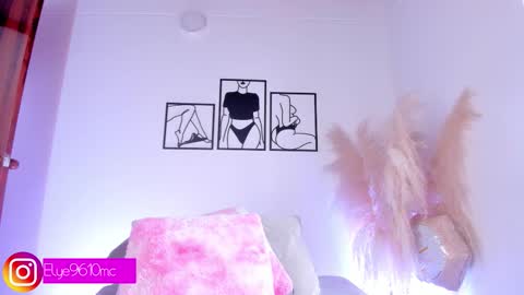 Ellie online show from March 17, 9:52 pm