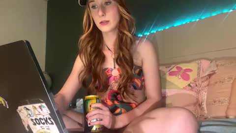 meadowmoon3 online show from November 20, 2:01 am