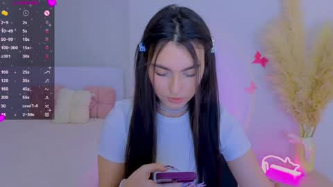 Dina online show from April 2, 9:23 pm