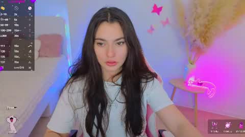 Dina online show from July 5, 9:31 pm