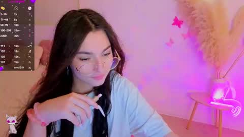Dina online show from July 11, 7:47 pm